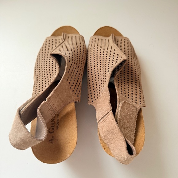 A. Giannetti Made in Italy Perforated Wedge Sandals Taupe Suede Peep Toe - Picture 3 of 5
